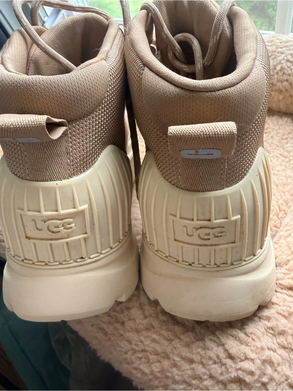UGG Neumel Waterproof Ankle Boots  Sand Taupe Chunky Lug Sole size 8